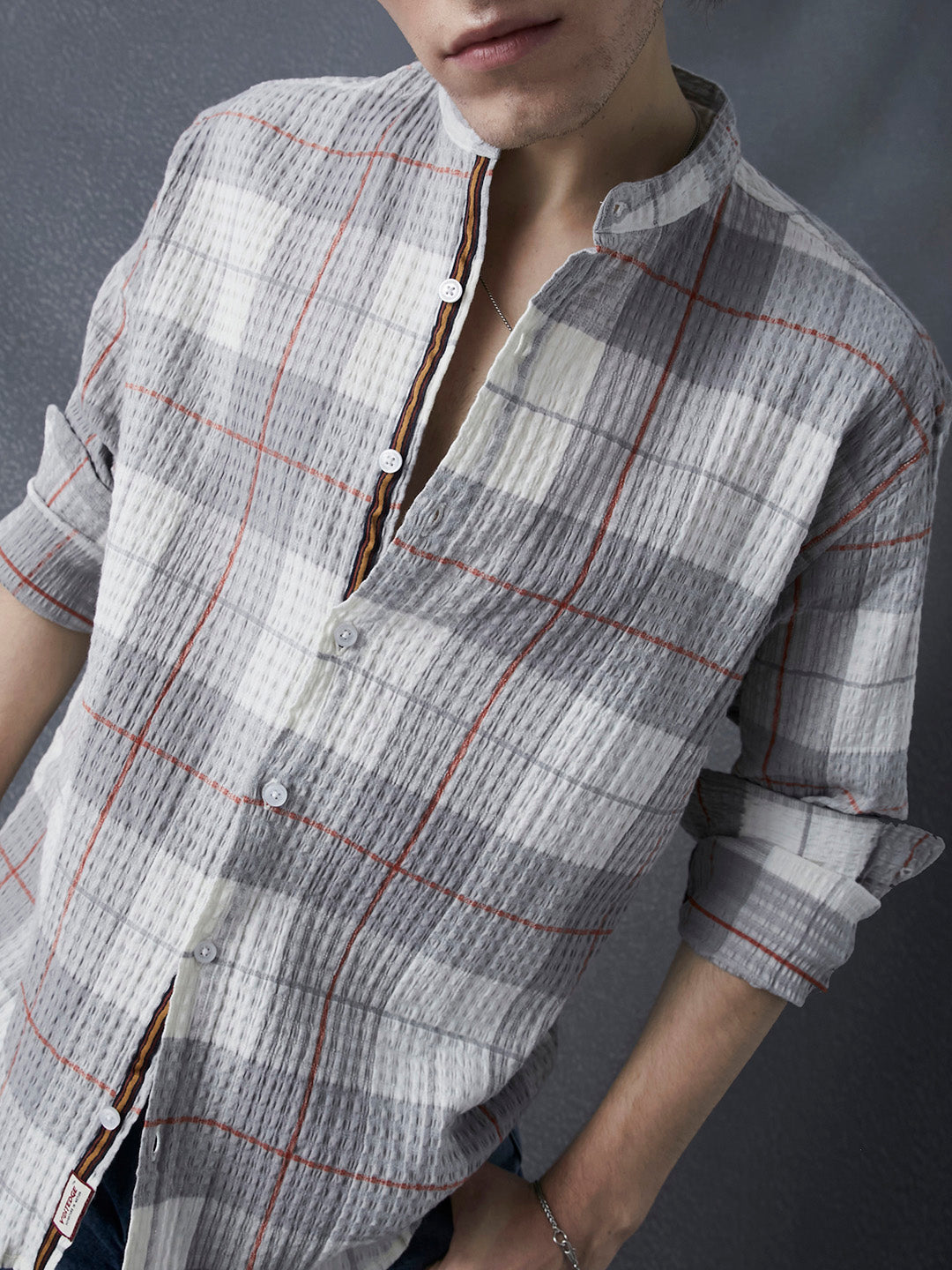 Men Relaxed Fit Cotton Textured Check Mandarin Collar Grey White Cotton Plaid Shirt