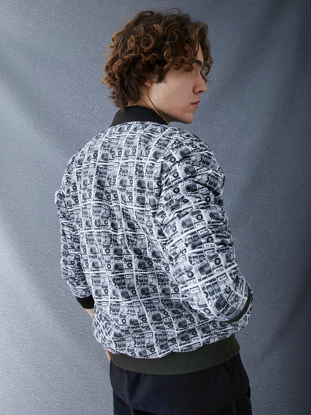 Men Regular Fit Printed Reversible Shawl Collar Jacket