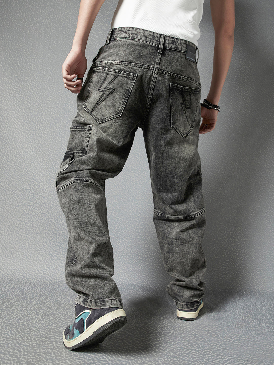 Men Premium Cototn Stretch Indigo Loose Fit Black Stylised Pocket Denim Cargo